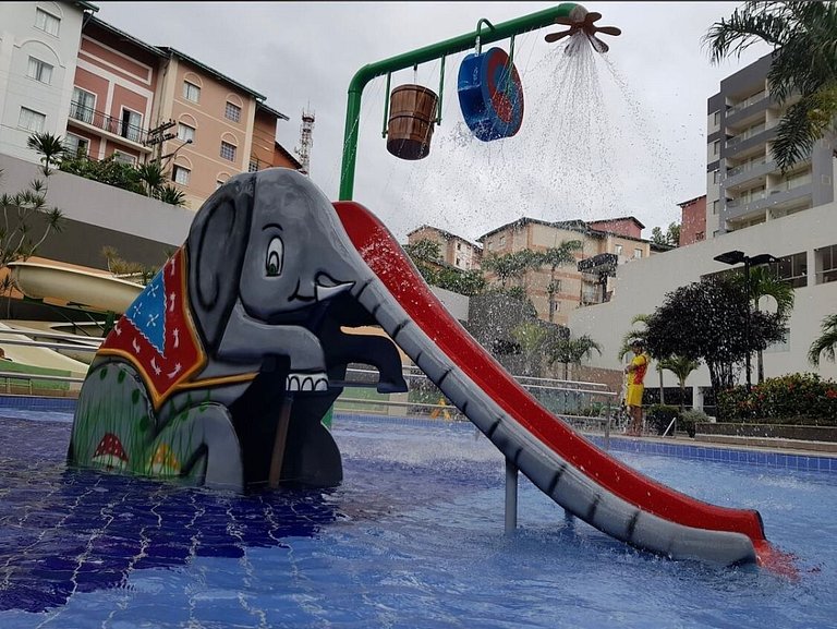 Apto em Rio Quente com ótima área de lazer