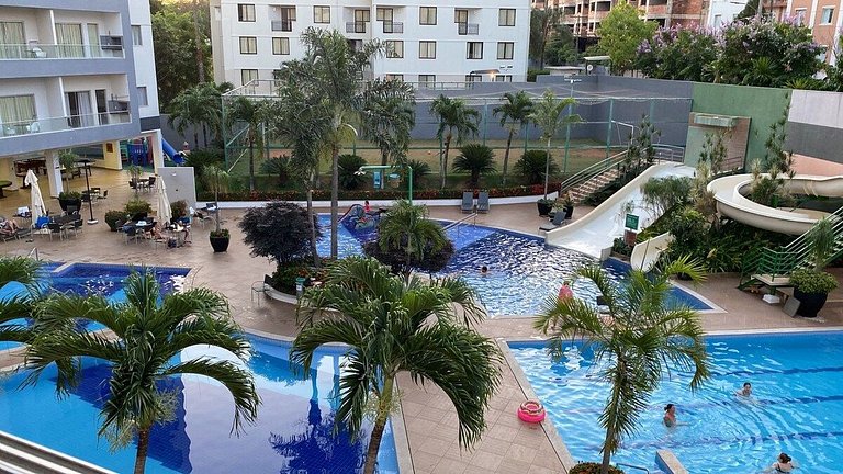Apto em Rio Quente com ótima área de lazer