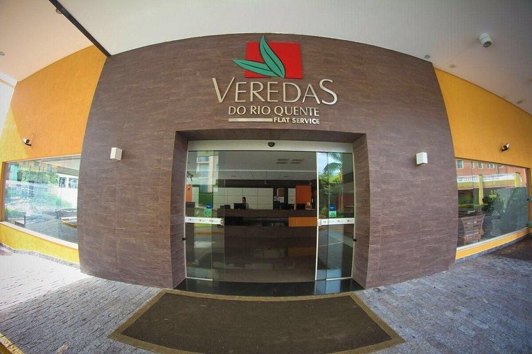 Apto em Rio Quente com ar na sala e suíte