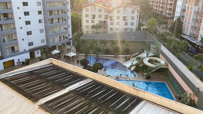 Apto em Rio Quente com ótima área de lazer