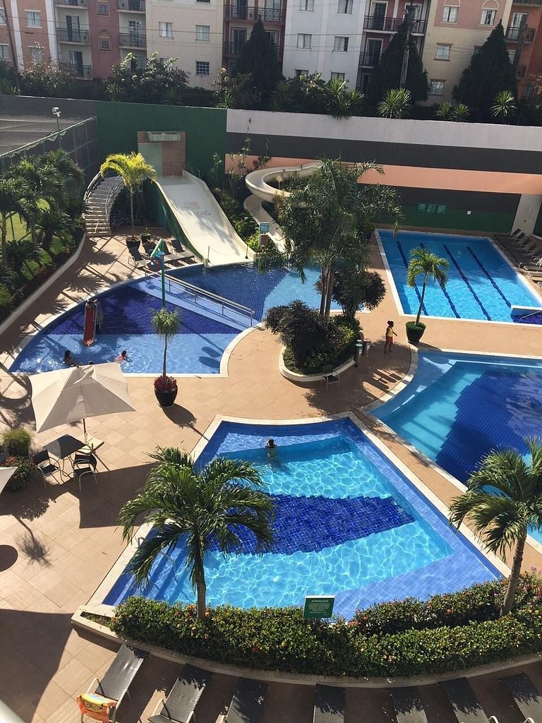 Apto Rio Quente - Ar cond na suíte e vista piscina