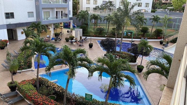 Apto Rio Quente - Ar cond na suíte e vista piscina