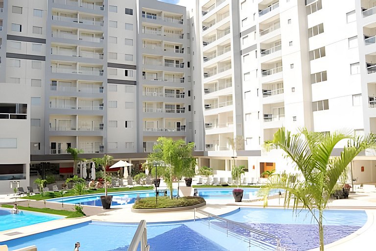 .apto em Rio Quente com ótima área de lazer