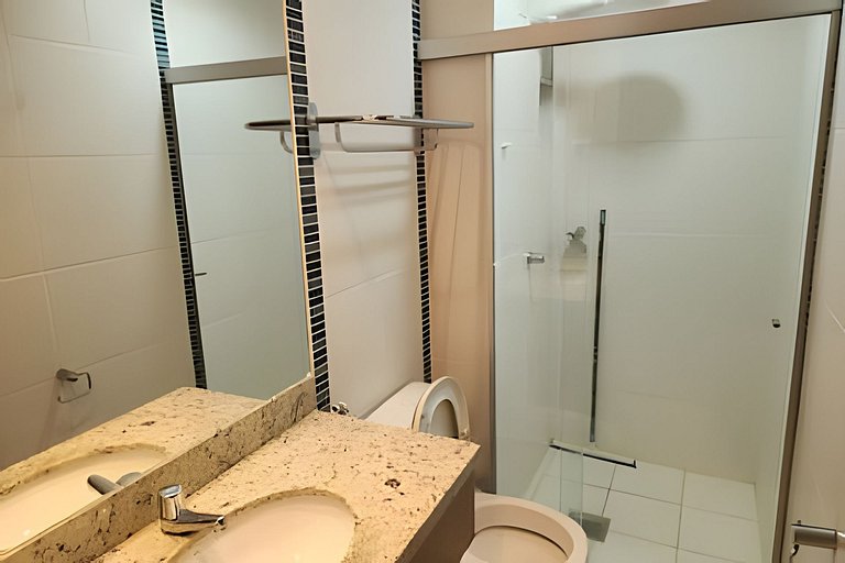 Apto em Rio Quente com ar na sala e suíte