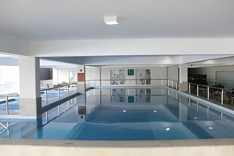 Apto Rio Quente - Vista piscina e ar cond na suíte