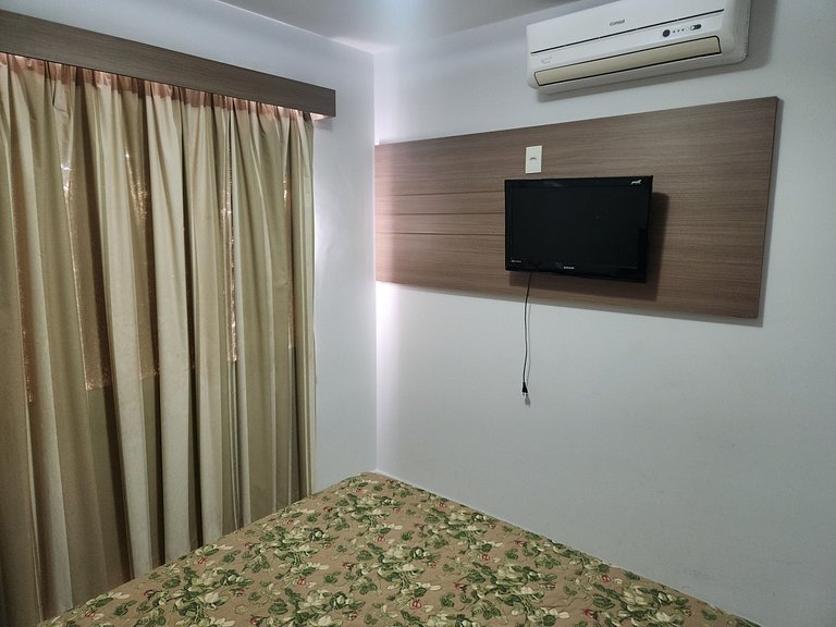 Apto em Rio Quente com ar na sala e suíte