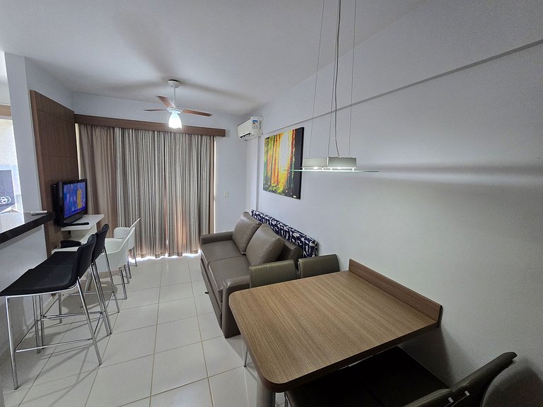 Apto em Rio Quente com ar na sala e suíte