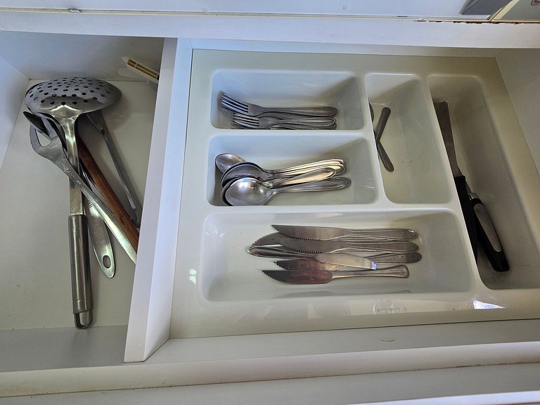 Apto em Rio Quente com ar na sala e suíte