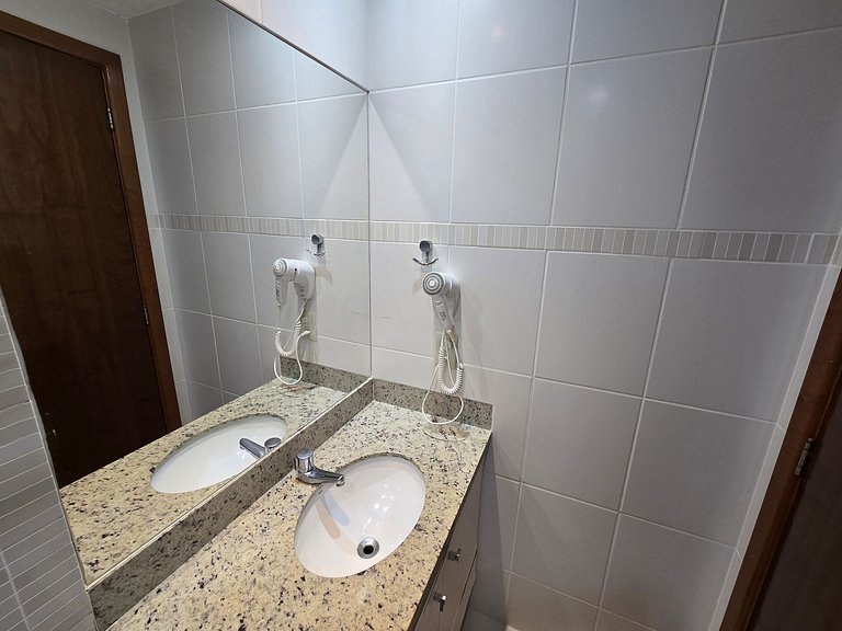 Apto em Rio Quente com ótima área de lazer