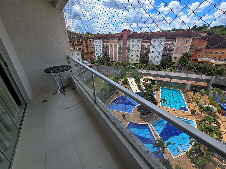 Apto Rio Quente - Ar cond na suíte e vista piscina