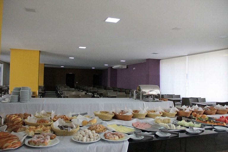 Apto Rio Quente - Ar cond na suíte e vista piscina