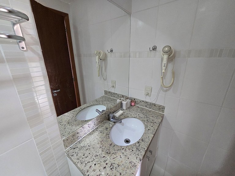 Apto em Rio Quente com linda vista pras piscinas