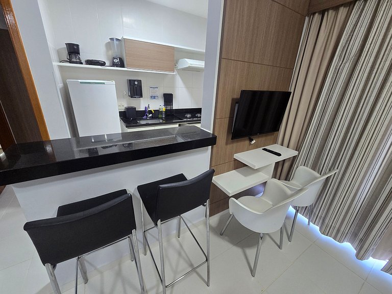 Apto em Rio Quente com ar na sala e suíte